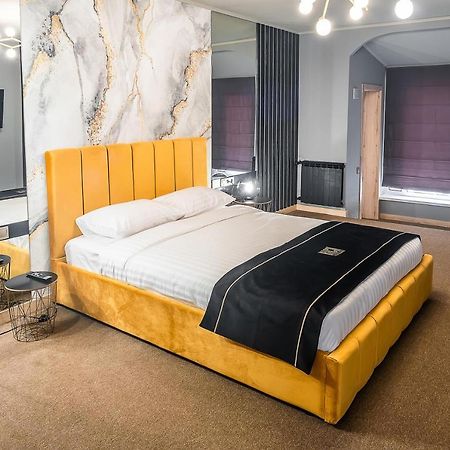 RICH Boutique-Hotel Vinnytsia Extérieur photo